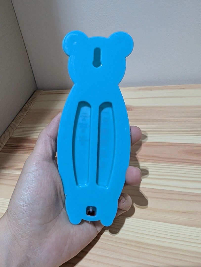Blue Bear Baby Bath Thermometer for Water Temperature (Category: Bathtub & Bath Accessories) located in Manila. Submitted by coolshark888 (Listing ID 1444333839, Image 2). Description: FREE ITEM IF YOU BUY ANY OTHER ITEM FROM ME. - Cute blue bear design - Easy water temperature check for baby baths - Clear markings: 'Hot Bath', 'Warm Bath', 'Cold Bath' - Includes Celsius markings - Built-in hook for convenient hanging - Ensures the perfect water 