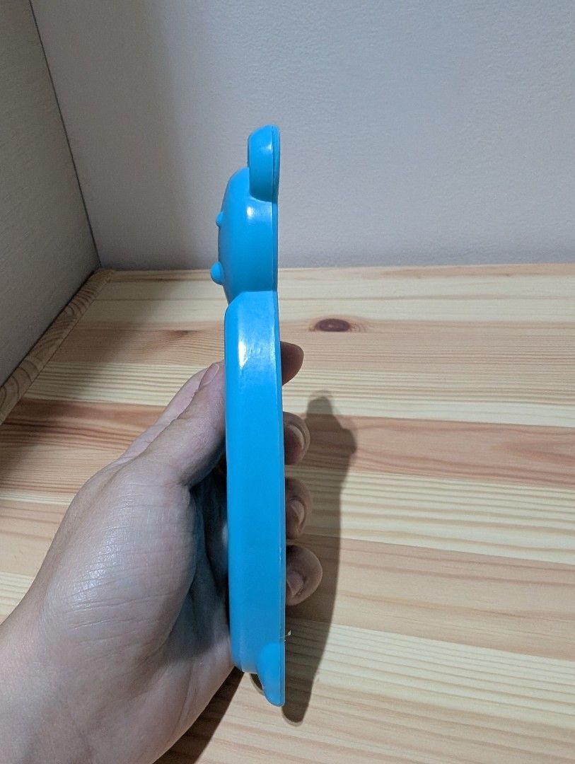 Blue Bear Baby Bath Thermometer for Water Temperature (Category: Bathtub & Bath Accessories) located in Manila. Submitted by coolshark888 (Listing ID 1444333839, Image 3). Description: FREE ITEM IF YOU BUY ANY OTHER ITEM FROM ME. - Cute blue bear design - Easy water temperature check for baby baths - Clear markings: 'Hot Bath', 'Warm Bath', 'Cold Bath' - Includes Celsius markings - Built-in hook for convenient hanging - Ensures the perfect water 