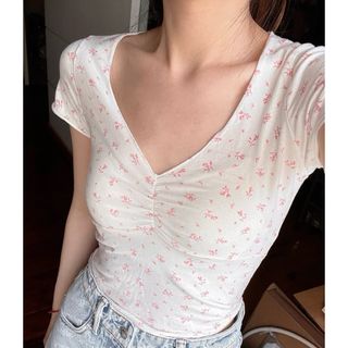 (Category: ) located in . Submitted by pretty_vibes (Listing ID 1444492096, Image 1). Description: .