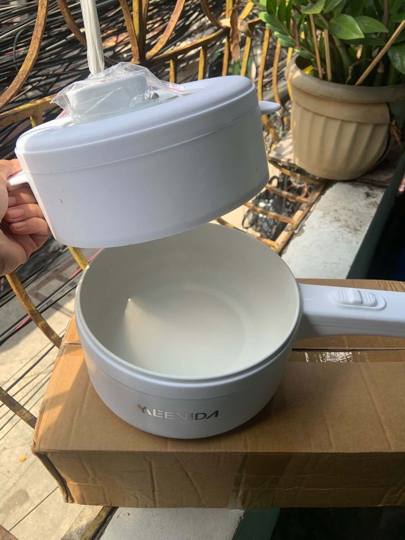 Brand New multi purpose cooker (Category: Cookware & Accessories) located in Quezon City. Submitted by ajonlinesh55809 (Listing ID 1444313428, Image 1). Description: brand new multi purpose cooker ₱700 same day delivery.