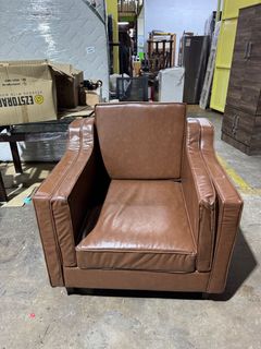 (Category: ) located in . Submitted by 2nd-furnitures (Listing ID 1444377380, Image 1). Description: .
