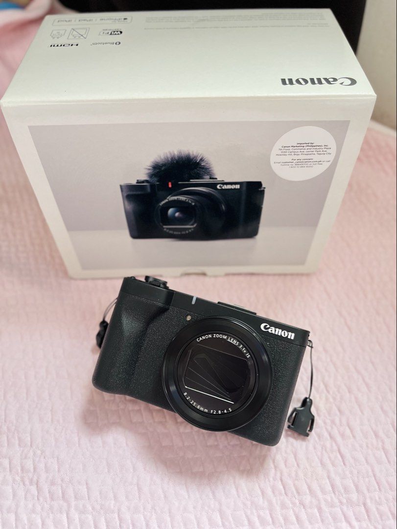 Canon PowerShot V1 Vlogging Camera Kit (Category: Cameras) located in Caloocan City. Submitted by riiho (Listing ID 1441238877, Image 2). Description: 📸 Canon Powershot V1 -- Premium Package | Like New Condition Offering my personal Canon Powershot V1, purchased 7 months ago and barely used. Kept with outmost care and remains excellent condition with no issues whatsoever. Ideal for content creators, vloggers, travelers, or anyone looking for a p