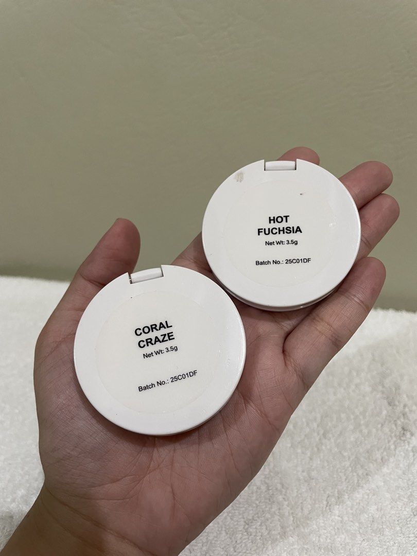 Careline Oil Control Powder Blush (Category: Makeup) located in Caloocan City. Submitted by stashforless (Listing ID 1444401911, Image 3). Description: Bundle.