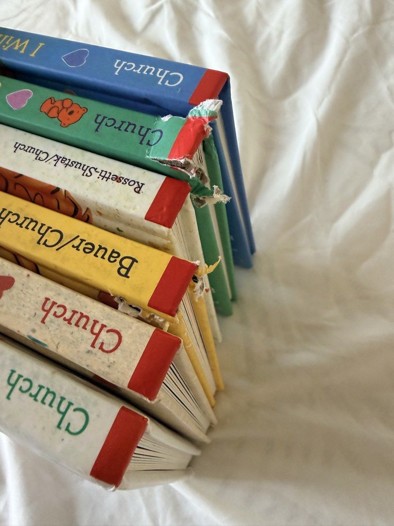 Caroline Church Books Set (Category: Storybooks) located in Bulacan. Submitted by roxanneio (Listing ID 1444388471, Image 3). Description: Pls see photos for flaws on the sides. Bought this brand new pero iniwan ni delivery rider tinapon sa gate, kinagat ng aso parcel. 😓 No flaws sa loob. Sa sides lang..