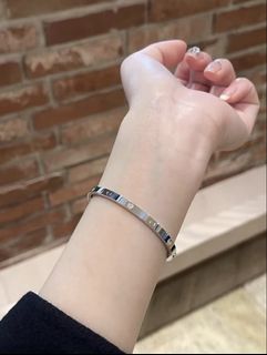 (Category: ) located in . Submitted by flyflyflyaway (Listing ID 1444438756, Image 1). Description: .