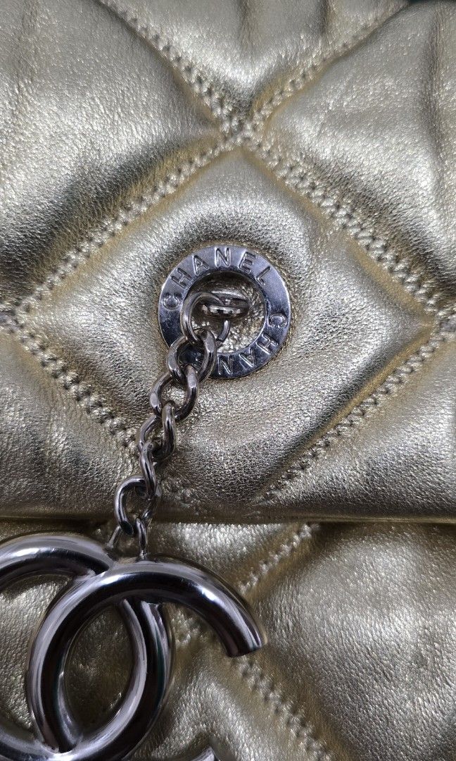 Chanel Flap Clutch in Gold (Category: Luxury Bags & Wallets) located in Bacoor. Submitted by deux_trading_corporation (Listing ID 1444426862, Image 3). Description: 145k and above on 2ndhand market. condition: Rank A - looks unused. payment first. you can always ask for discount/tawad but no to sobrang barat. no reservation. always check all the photos. some photo/s indicate the flaw..