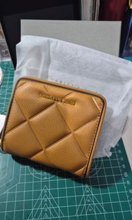 (Kategori: ) berada di . Dikirim oleh dangdootz (ID iklan 1444430536, Gambar 1). Deskripsi: .