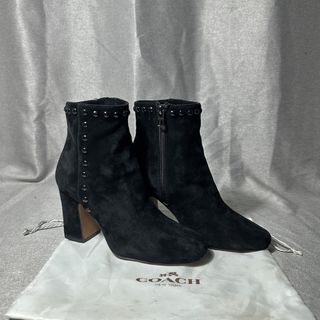 (Category: ) located in . Submitted by rochelle_archive_garments (Listing ID 1444475664, Image 1). Description: .
