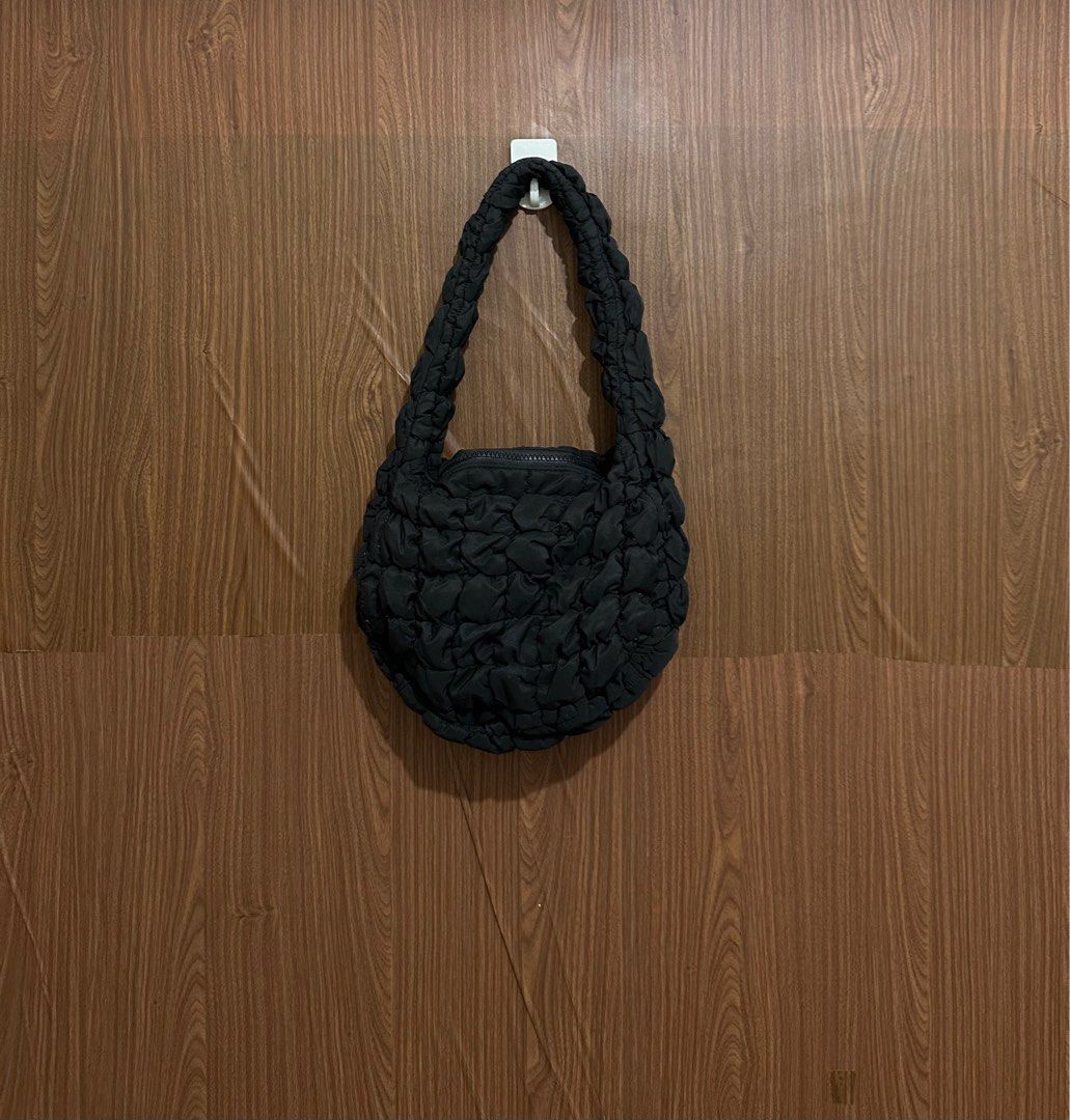COS Quilted medium Bag (Category: Luxury Bags & Wallets) located in Los Banos. Submitted by streetwear.collections (Listing ID 1393044602, Image 2). Description: COS Quilted medium Bag excellent condish Php 3300 Thanks!.