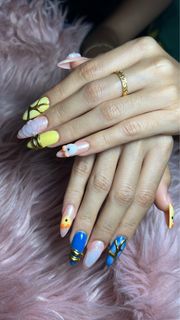 (Category: ) located in . Submitted by doodlenails (Listing ID 1444388680, Image 1). Description: .