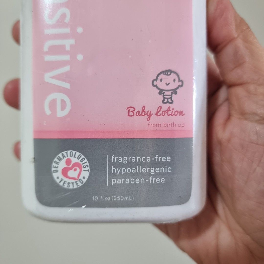 Cycles Sensitive Baby Lotion (250 ml) (Category: Baby Toiletries & Grooming) located in Pasig City. Submitted by lesmitch (Listing ID 1444325590, Image 3). Description: - Gentle formula for baby's delicate skin | Fragrance-free, hypoallergenic, and paraben-free |Dermatologist tested |Moisturizes for up to 24 hours ~ Check all photos for the item's actual condition and measurements ~ Payment is via gcash, pay maya or bdo ~ Shipping is via lalamove