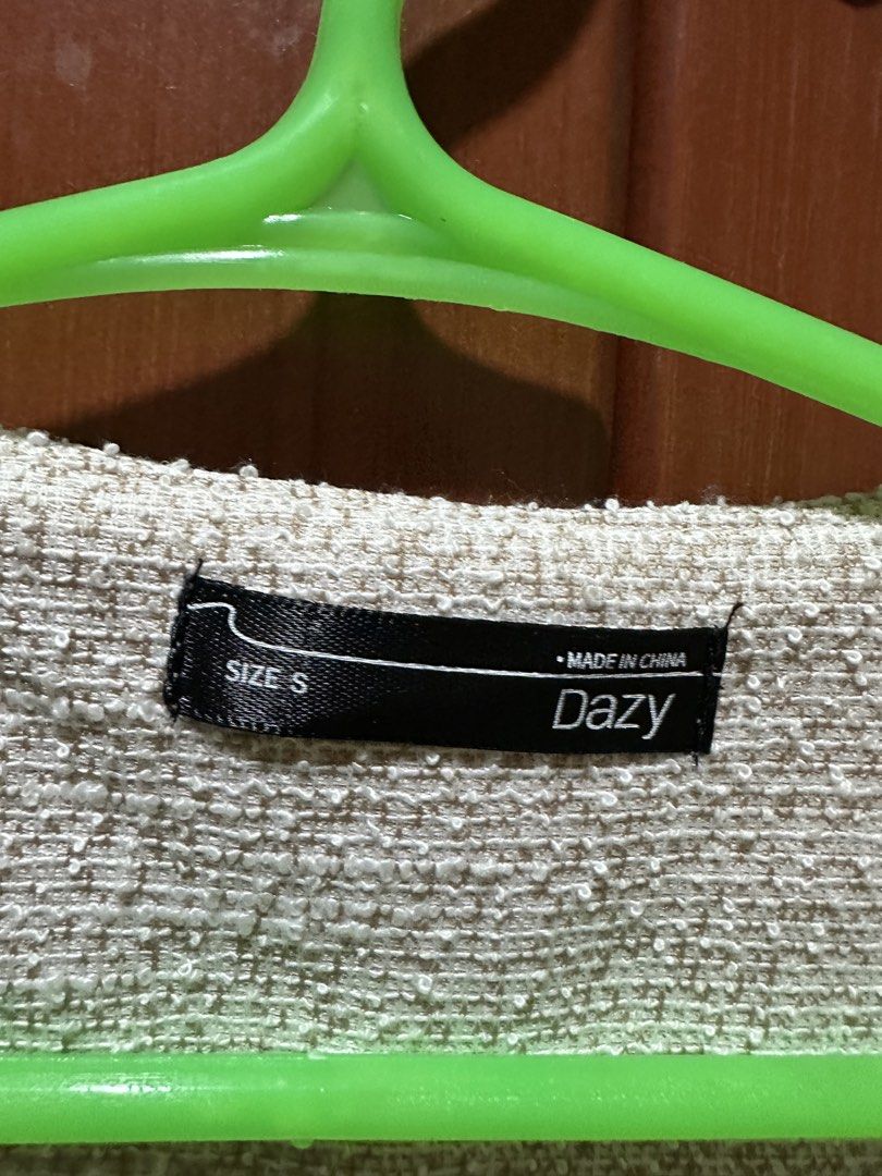Dazy Textured Cropped Cardigan with Tie Closure (Category: Coats, Jackets and Outerwear) located in Dasmarinas. Submitted by maecybee (Listing ID 1444452478, Image 2). Description: - Lightweight cropped cardigan from Dazy - Textured cream fabric - Front tie closure - Short sleeves - Ideal for layering.