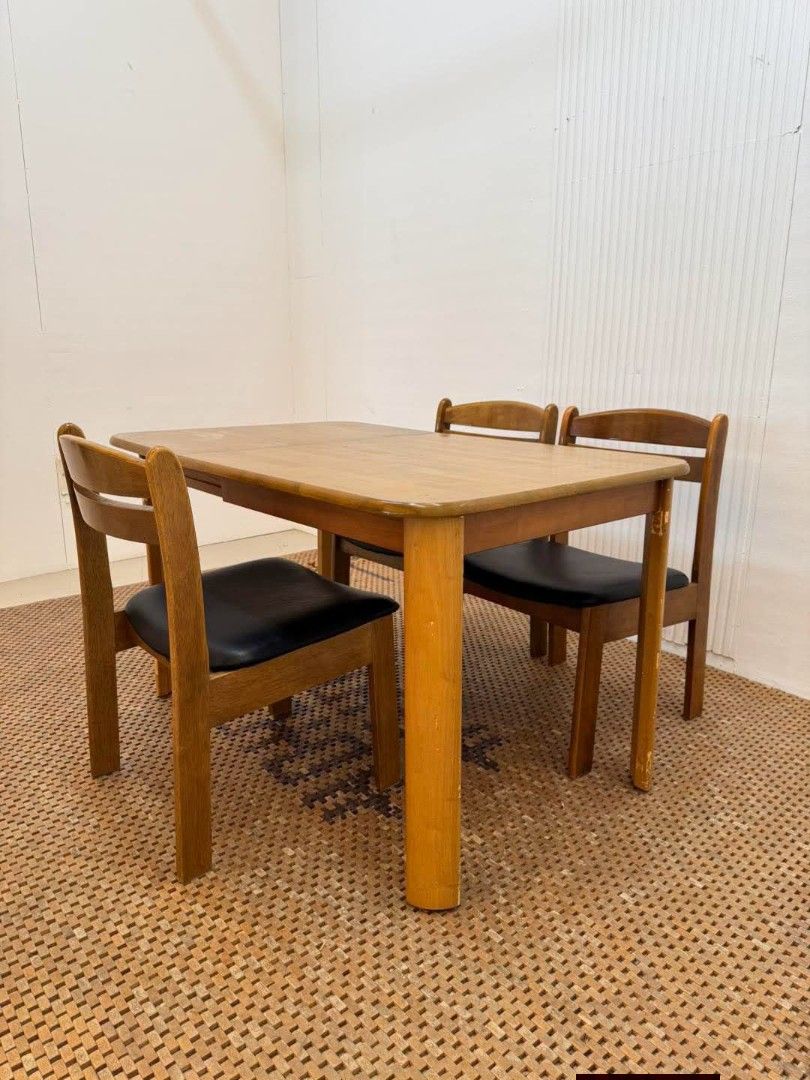 Dining Set (Category: Tables & Sets) located in Meycauayan. Submitted by marygracecasimiro (Listing ID 1444495494, Image 3). Description: Expandable Dining Table with 3 Chairs Price: 11,900 Table: L47/29.5 x W29.5 x H27 Chair: L18.5 x W19 x H29.5/16 In good condition💚.