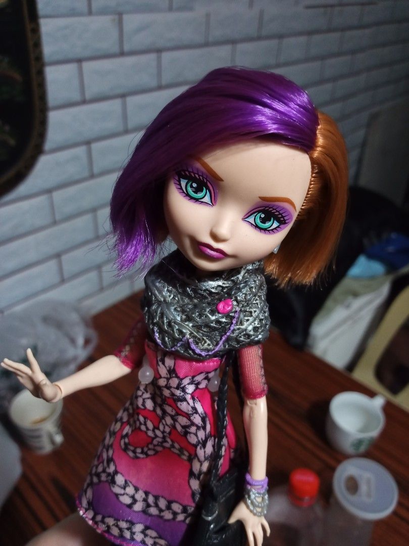 Ever after high poppy (Category: Kids Toys) located in Manila. Submitted by ashanti444 (Listing ID 1444473187, Image 1). Description: diy socks incomplete +150 if with stand.