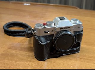 (Category: ) located in . Submitted by zfrmdao (Listing ID 1444315239, Image 1). Description: .