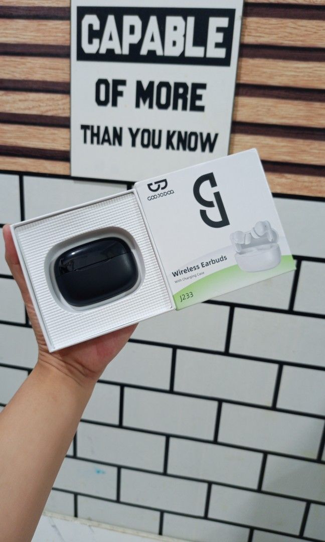 GOOJODOQ ORIGINAL EARBUDS (Category: Earphones) located in Quezon City. Submitted by ajonlinesh55809 (Listing ID 1444313738, Image 2). Description: .