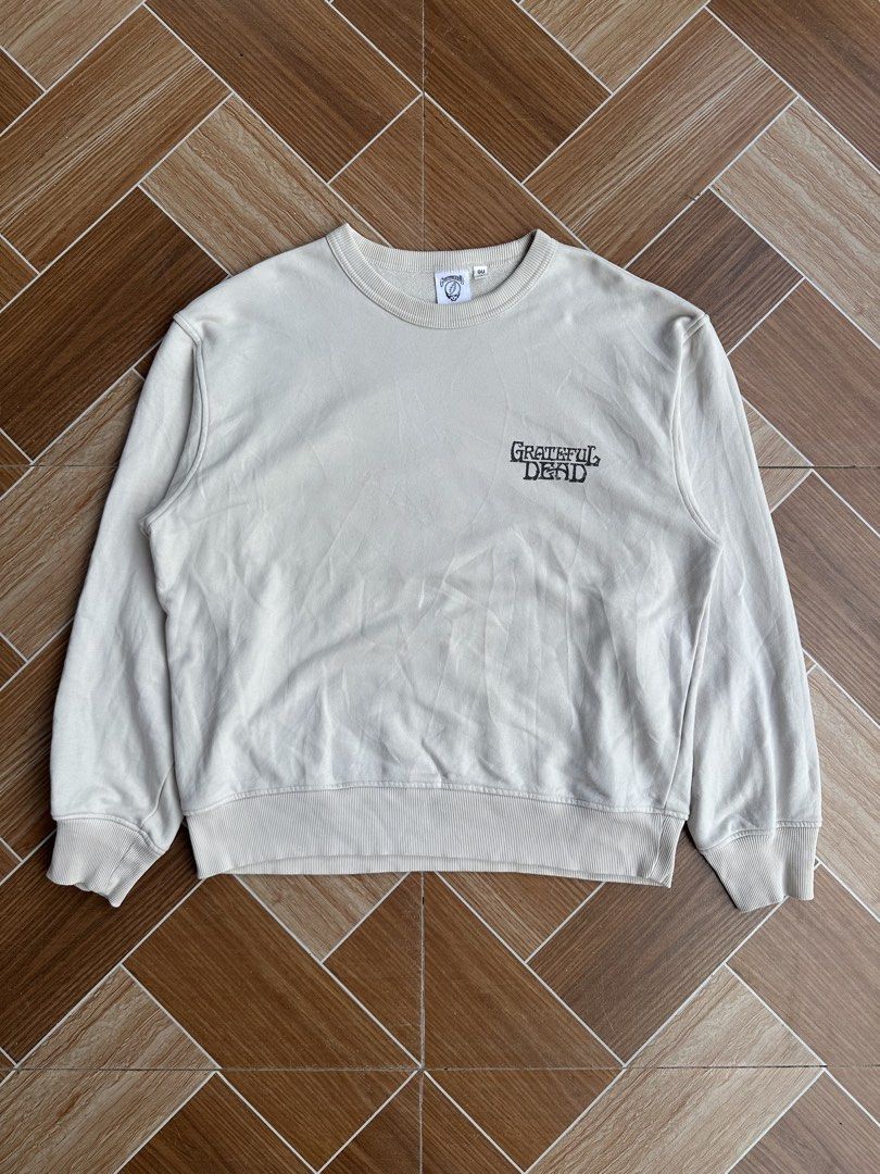GU Grateful Dead Crewneck Sweatshirt (Category: Coats, Jackets and Outerwear) located in Davao. Submitted by kurttyyo (Listing ID 1444386462, Image 2). Description: - Cream colored crewneck sweatshirt from GU - Features Grateful Dead graphics - Small Grateful Dead logo on front left chest - Large graphic on back with dancing bears around the Earth - Ribbed cuffs, collar, and hem - Size L GU X GD L | 24 x 27 Excellent no issues 700.