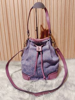 (Category: ) located in . Submitted by your____lux____shop (Listing ID 1444315467, Image 1). Description: .
