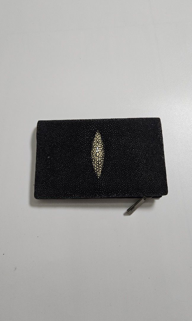 Guy Laroche Wallet, Stingray Leather (Category: Wallets & Card holders) located in Alfonso. Submitted by jbcamet (Listing ID 1444445133, Image 1). Description: Guy Laroche Long Wallet, Stingray Leather still in good condition message for more details.
