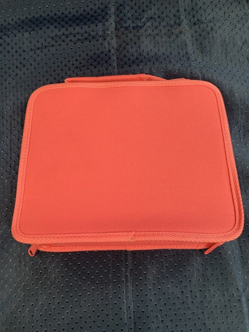 Hello Kitty Pouch Case Organizer Bag (Category: Purses & Pouches) located in Manila. Submitted by hellokitty_mnl (Listing ID 1444345805, Image 2). Description: Without tag.