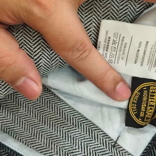 Herringbone Pattern Dark Grey Trousers (Category: Trousers) located in Quezon City. Submitted by a.ong26 (Listing ID 1444337976, Image 2). Description: - Dark grey trousers - Subtle herringbone pattern - Classic, smart casual cut - Textured fabric - Versatile for work or night out - Button and zip front closure - Belt loops included.