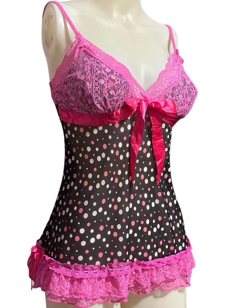 Hot Pink Lace Trim Polka Dot Top (Category: Others Tops) located in Taguig. Submitted by lilithryft (Listing ID 1444428739, Image 2). Description: Hot Pink Lace Trim Polka Dot Top ₱150 • size: m • stretchable strap 📍taguig.