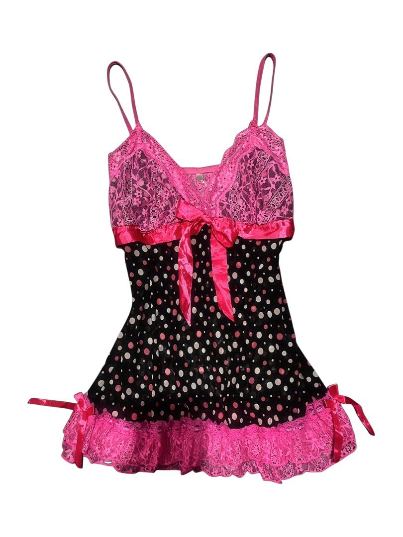Hot Pink Lace Trim Polka Dot Top (Category: Others Tops) located in Taguig. Submitted by lilithryft (Listing ID 1444428739, Image 1). Description: Hot Pink Lace Trim Polka Dot Top ₱150 • size: m • stretchable strap 📍taguig.