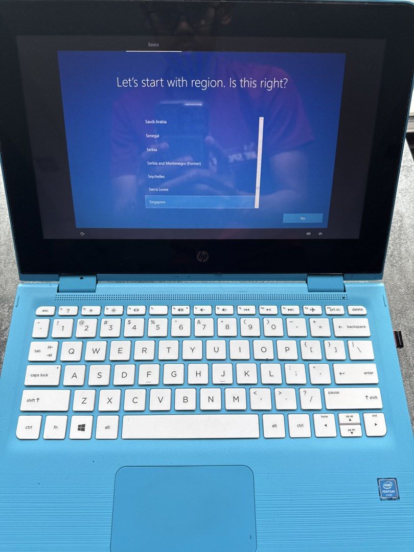 HP Laptop Blue with Charger485300755519262721
