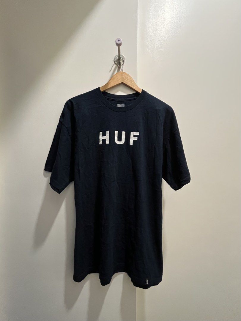 Huf Classic Logo Tee - Navy (Category: Tshirts & Polo Shirts ) located in Davao. Submitted by lwndvo (Listing ID 1444460512, Image 1). Description: Huf Classic OG Log Tee - Navy As new UC Dimensions: Width: 23 Length: 28 Issue/s: None Price: 600 + shipping .