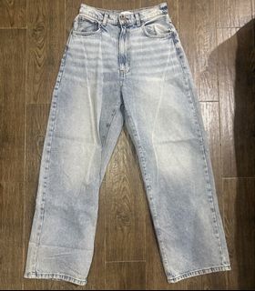 (Category: ) located in . Submitted by classy.closet (Listing ID 1444390821, Image 1). Description: .
