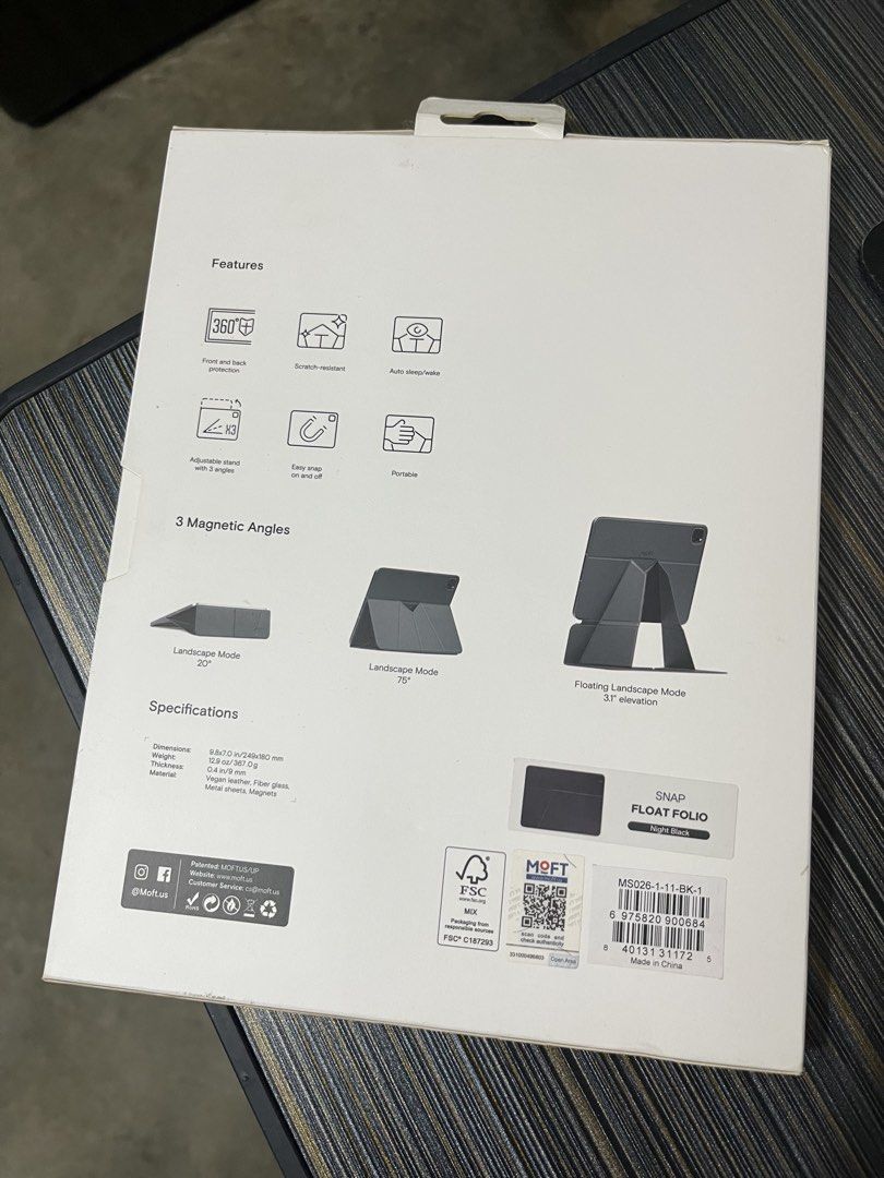 Ipad pro 11 inch Snap Float Folio blk (Category: Cases & Sleeves) located in Quezon City. Submitted by sgsofficialstore (Listing ID 1444365240, Image 2). Description: Snap Float Folio blk Good for ipad pro 11 inch High quality material Durability 100% RS: hindi na gagamitin may magic keyboard na ko 😊 2,500 ko na bili yan .