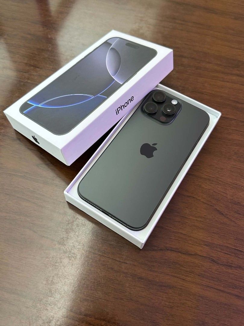 Iphone 16 pro max 256 (Category: iPhone 11 Series) located in Manila. Submitted by minimalistpick (Listing ID 1444369538, Image 3). Description: 👉CASH/BANK TRANSFER ✅iPhone 16 Pro Max 256GB ✅Openline Makinis No Issue ✅With Orig Box, Cable ✅92% Batt. Health (Makunat) Price: 48,990 Pm Na Mga Suki😘.