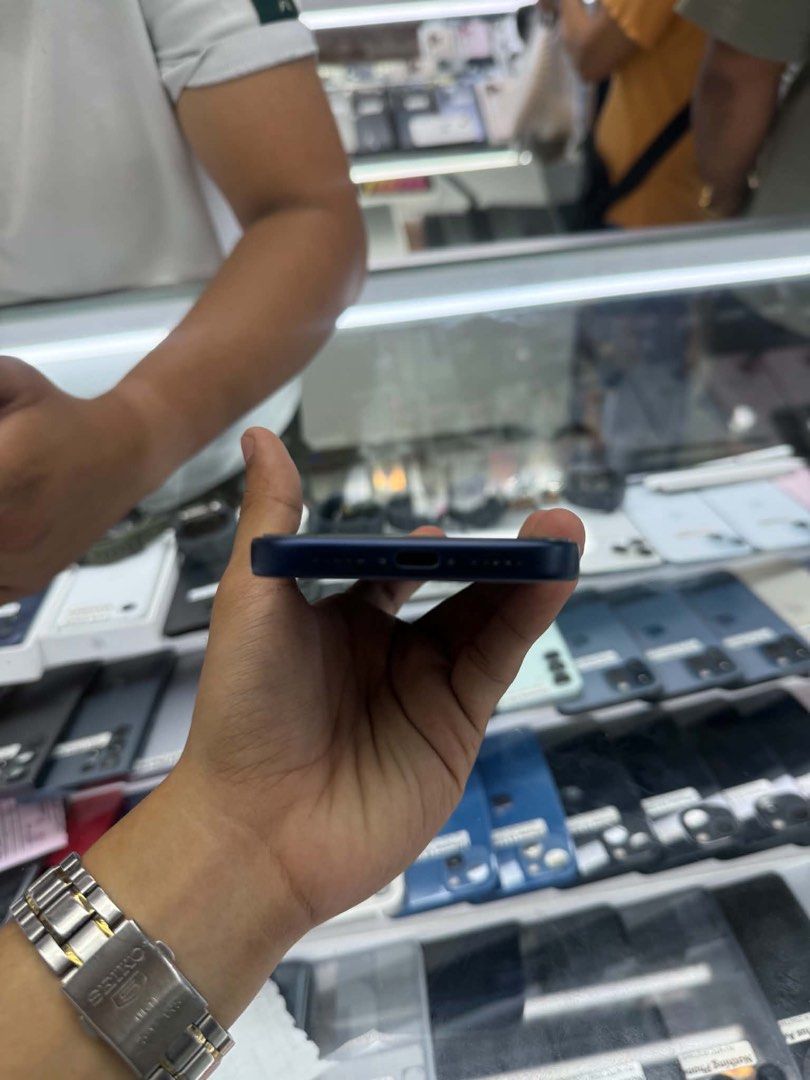 Iphone 17 Pro 1TB ESIM 100% BH NO ISSUE (Category: iPhone 17 Series) located in San Juan City. Submitted by javedsgadgetshop (Listing ID 1444394265, Image 3). Description: WE BUY AND SELL SO PWEDE MAGBINTA OR SWAP ! INSTALLMENT OPTIONS : SPAY LATER / GGIVES / CREDIT CARD / SKYRO / HOMECREDIT (BRANDNEW) Quick Specs : 💵 Iphone 17pro •1TB •US Variant •100% batt health •ESIM Unlock •99% Smoothness •No hidden issue | No Repaired •100% Authentic | Not