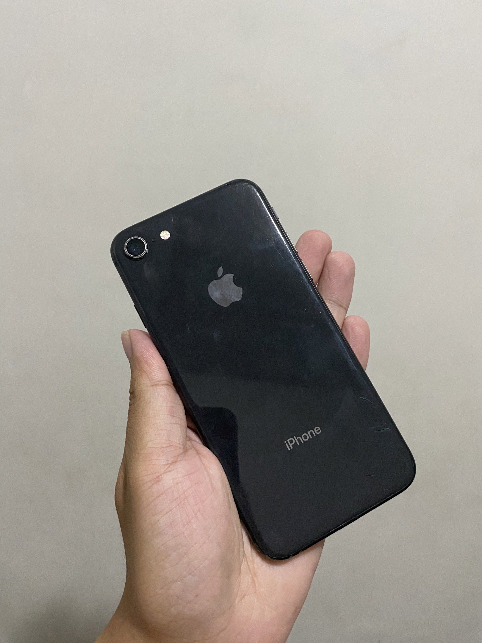 Iphone 8 64gb (Category: iPhone 8 Series) located in San Rafael. Submitted by kuyabribri (Listing ID 1444322669, Image 3). Description: Iphone 8 64gb - 8/10 condition - open for sim - 80% battery health - Item is as is in the picture with case - No charger (Unit only) - Pick up or Lalamove - slightly negotiable.