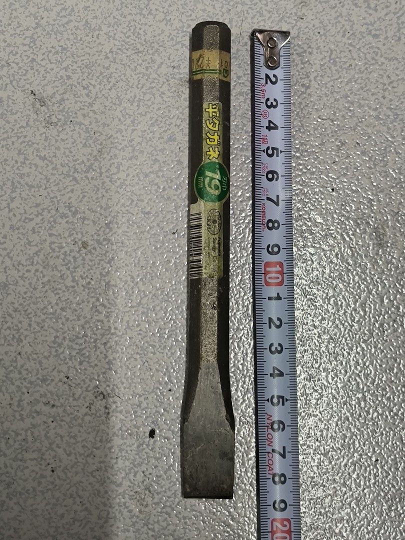 Japanese Flat Chisel Tool - 19mm (Category: Construction Tools & Equipment) located in Angeles City. Submitted by yellowbrickstore (Listing ID 1444362982, Image 1). Description: - Japanese Flat Chisel bnew never used - 19mm Tip Width - Sturdy and Reliable - Ideal for construction and DIY projects.