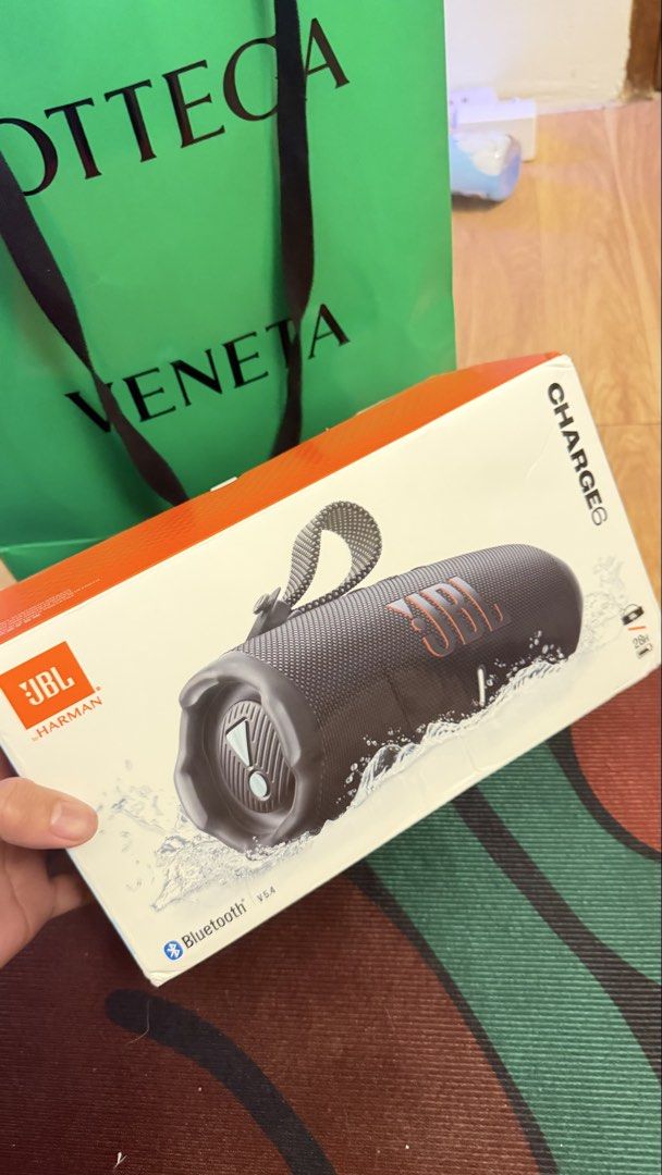 Jbl Charge 6 (Category: Soundbars, Speakers & Amplifiers) located in Taguig. Submitted by justineofalltrades (Listing ID 1444331536, Image 1). Description: Up for steal! Jbl Charge 6 for only 6499php Mall price: 10999php Loc: Grace mall taguig.