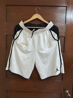 (Category: ) located in . Submitted by bunchoythrift (Listing ID 1444455903, Image 1). Description: .