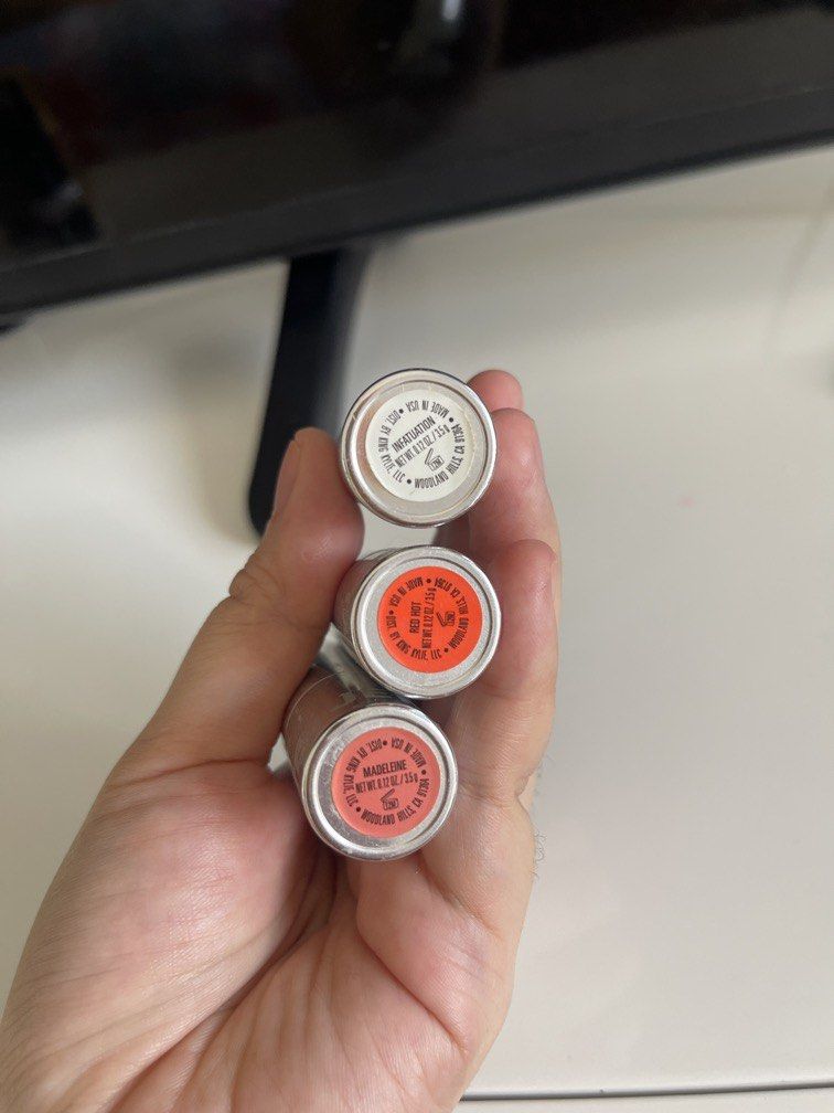 Kylie Cosmetics Lipsticks (Category: Makeup) located in Taguig. Submitted by supplementary (Listing ID 1444389121, Image 3). Description: Pls read: 400 EACH. -AUTHENTIC - I don't use fake make-up. -I am not sure if expire or not. I have too many make-up, I don't remember when ko nabili. .