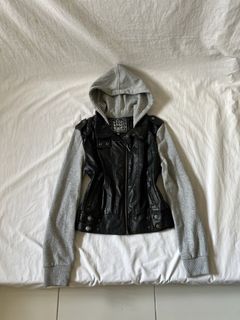 (Category: ) located in . Submitted by rare.hun_thrift (Listing ID 1444366984, Image 1). Description: .