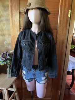 (Category: ) located in . Submitted by maryarlale42144 (Listing ID 1444440105, Image 1). Description: .