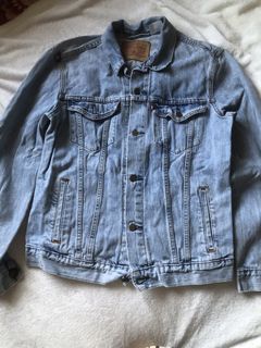 (Category: ) located in . Submitted by lowkey_sustainable (Listing ID 1444434077, Image 1). Description: .