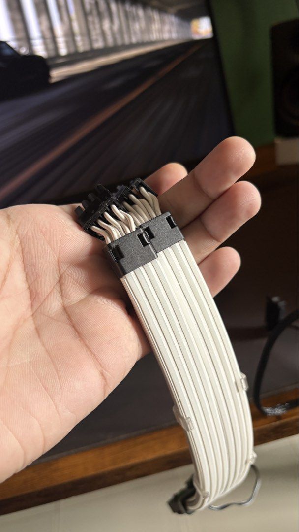 Lian Li Strimer Plus V1 RGB Cable Extension Controller484585967820492803