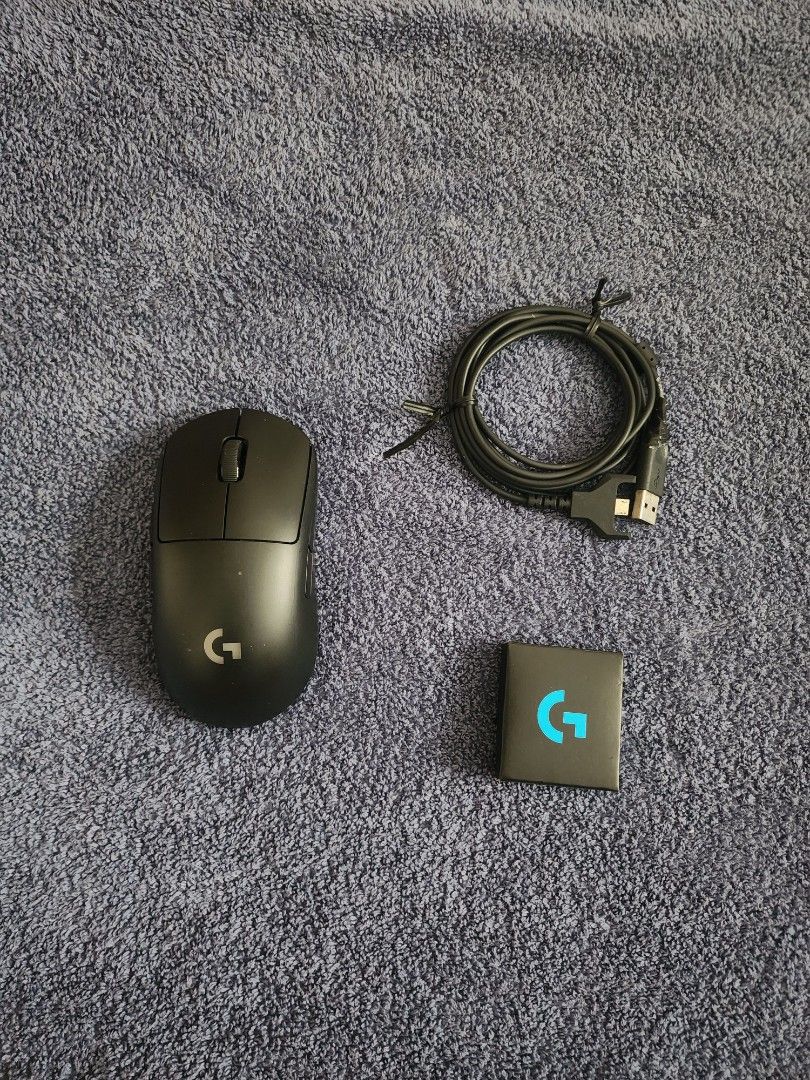 Logitech G Pro Wireless Gaming Mouse (No usb reciever)484697279604336641