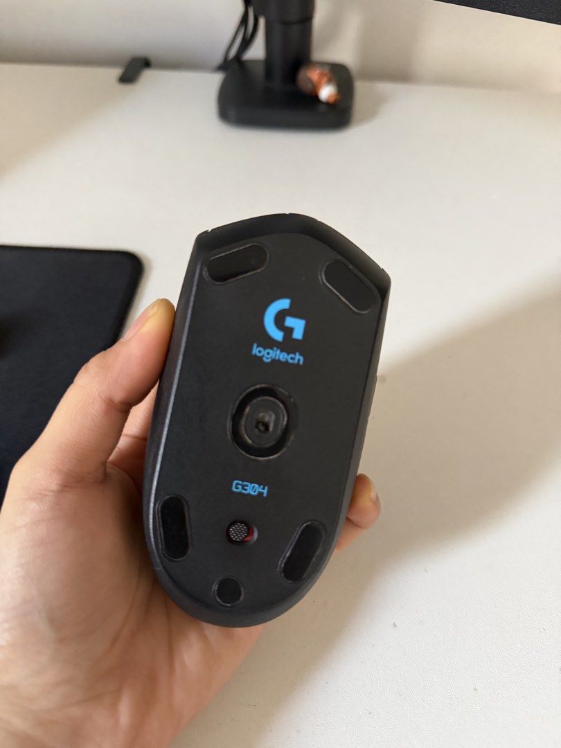 Logitech Gaming Mouse G304 LIGHTSPEED Wireless 12,000 DPI Hero Sensor Lightweight (Category: Mouse & Mousepads) located in Rizal. Submitted by shopwithdikyu (Listing ID 1444446962, Image 3). Description: Logitech Gaming Mouse G304 LIGHTSPEED Wireless 12,000 DPI Hero Sensor Lightweight.
