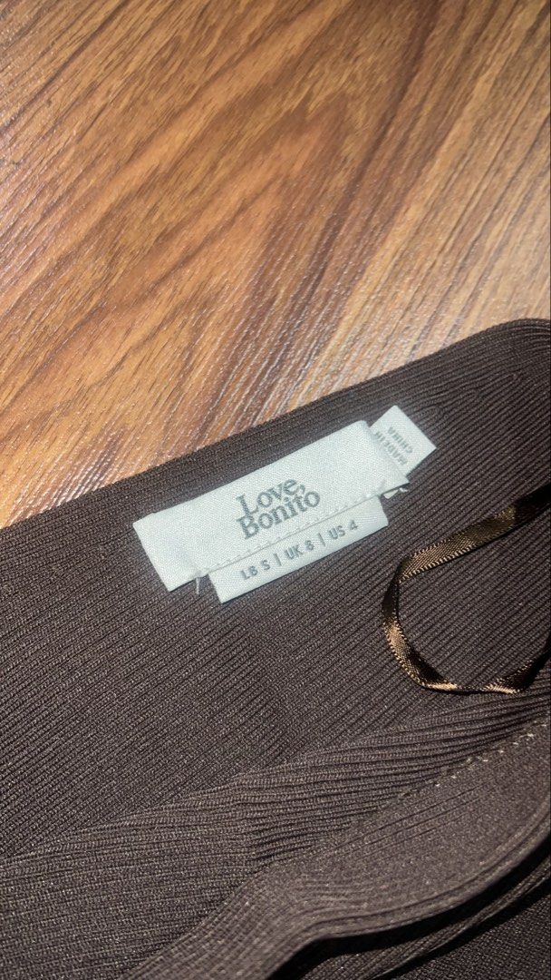 Love Bonito Brown One-Shoulder Top (Category: Sleeveless) located in Quezon City. Submitted by snyt_ (Listing ID 1444437168, Image 3). Description: - fits xs - s - worn once - rfs decluttering .