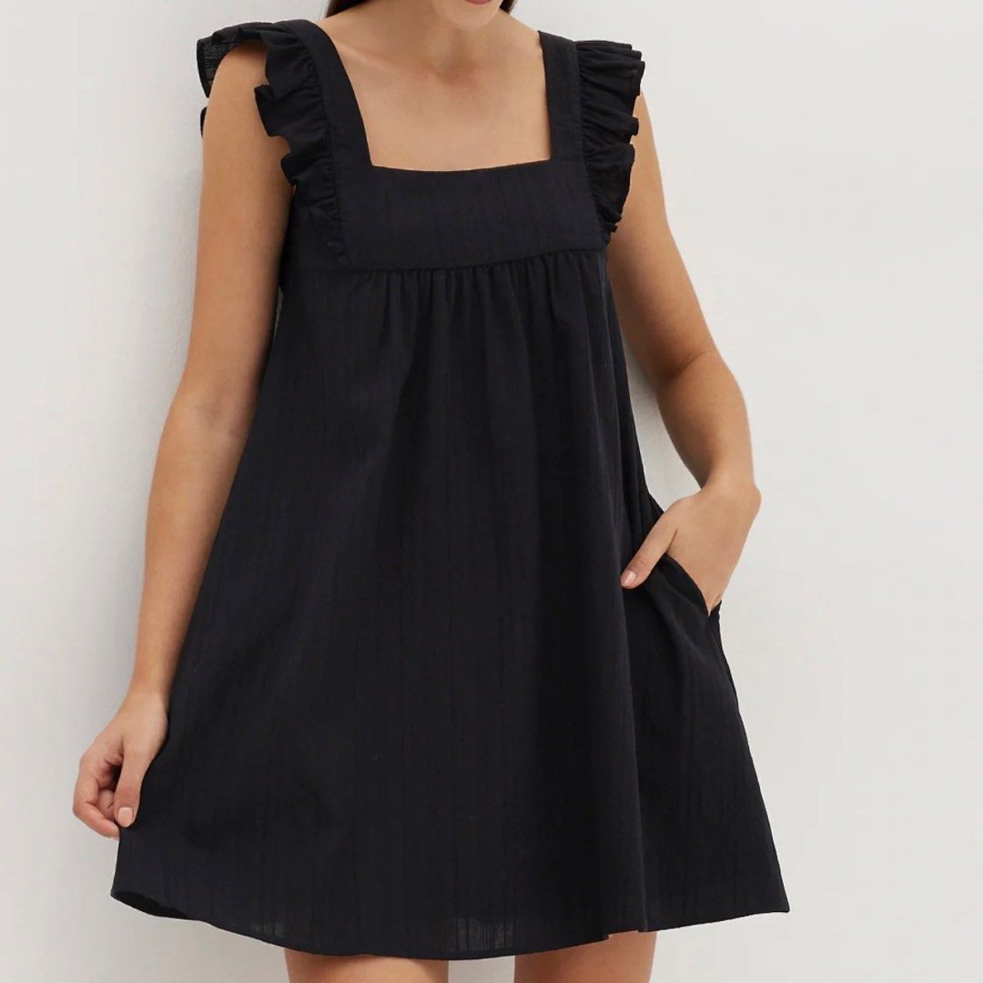 Love Bonito Dress - Small (Category: Dresses) located in Caloocan City. Submitted by _gmjs (Listing ID 1444478059, Image 3). Description: .