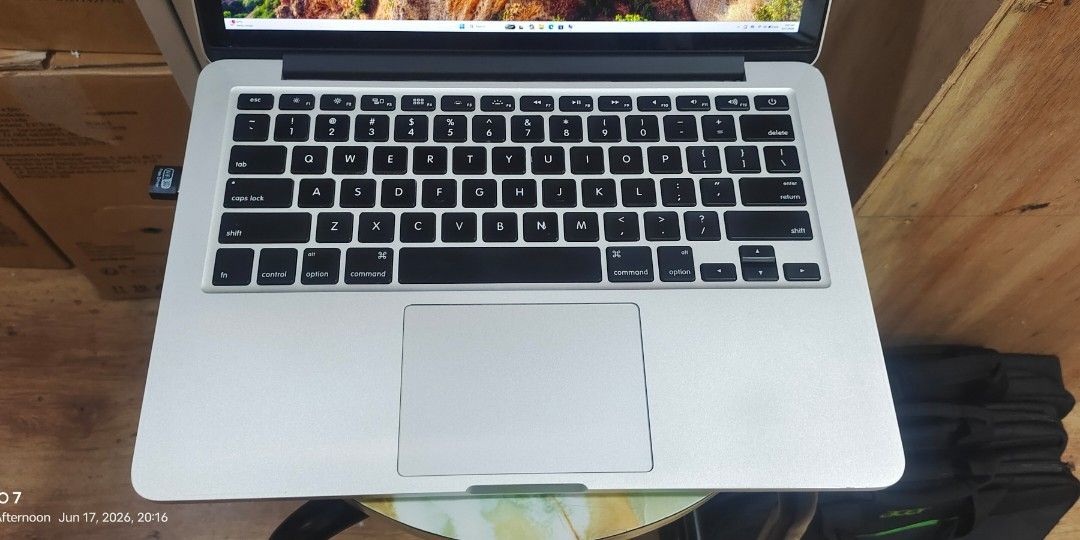 MacBook Pro Core i7484964645712711681