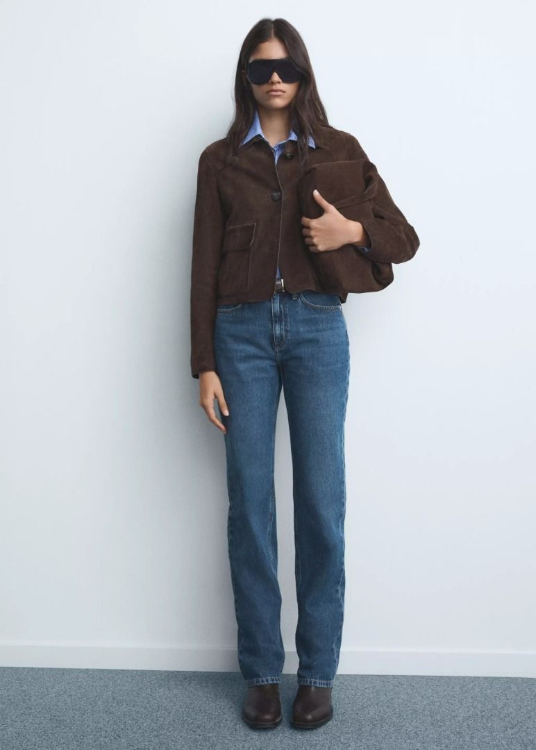 Mango Matilda Medium Rise Straight Fit Jeans (Category: Jeans) located in Manila. Submitted by cion007 (Listing ID 1444424489, Image 2). Description: ⚠️ Please read the full description before buying ⚠️ → Size: EU34 on tags - best fits Size 24-25 → Bought this online for Php2495 → Only worn once. It does not flatter me Description: Denim-style cotton fabric. Long design. Straight design. Mid-rise. Belt loops. Five pockets. Front zipper and button