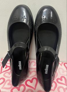 (Category: ) located in . Submitted by kittycat_preloved (Listing ID 1444369282, Image 1). Description: .