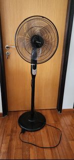(Category: ) located in . Submitted by linie- (Listing ID 1444320241, Image 1). Description: .